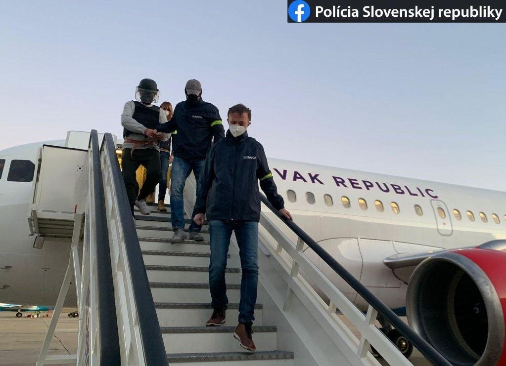 Polícia doviezla zo Španielska hľadaného Tomáša Rajeckého