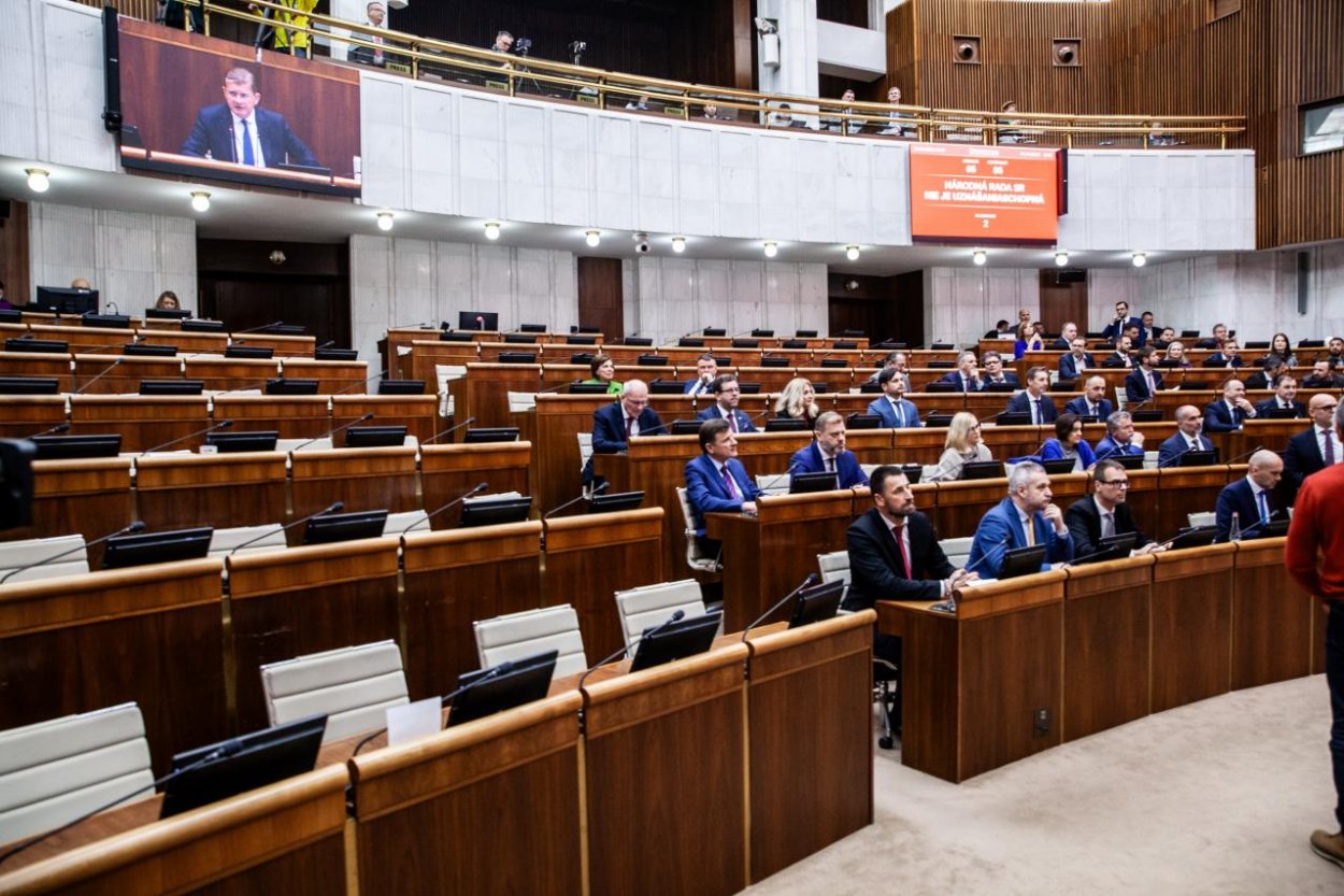 NRSR: O odvolávaní Tarabu by mali poslanci rokovať až na marcovej schôdzi