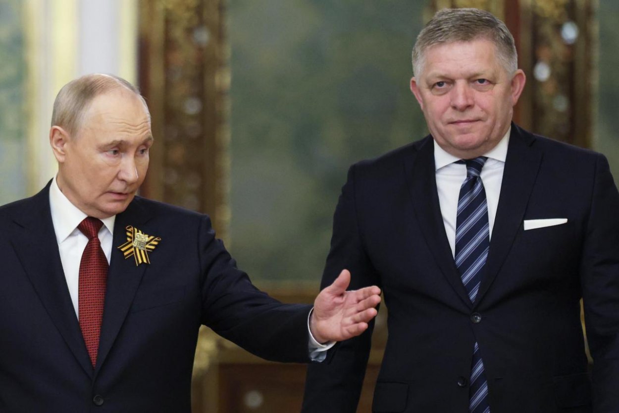 Fico páchne zradou. Obhajuje dobyvačné Rusko, obviňuje EÚ z rusofóbie a cituje Husáka