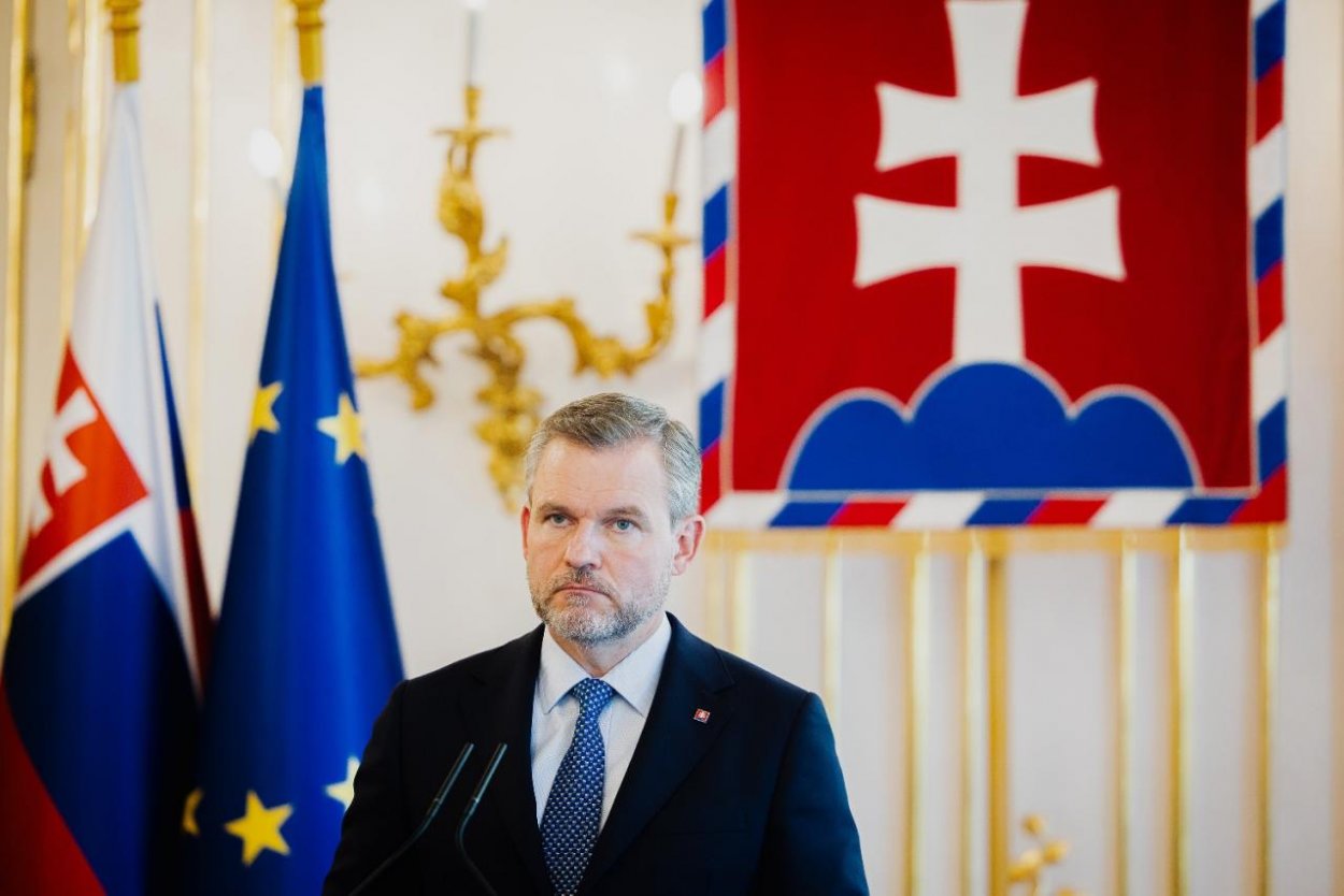 Prezident odporúča vláde zaoberať sa správou SAV k vakcínam čím skôr