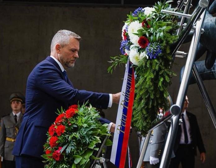 SNP je nespochybniteľným, historickým a hodnotovým prameňom našej štátnosti, uviedol Pellegrini