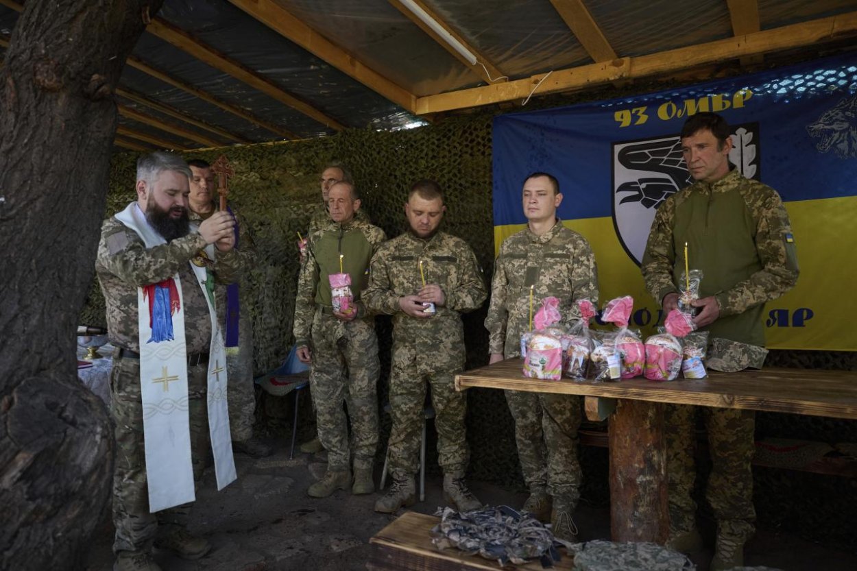 Ukrajina ONLINE: 166. týždeň vojny (21. 4. – 27. 4. 2025)