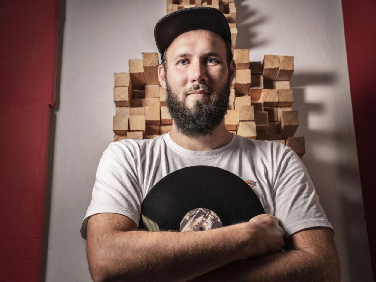 Len ten zvuk! Trenčan rozbieha prvú lisovňu platní na Slovensku