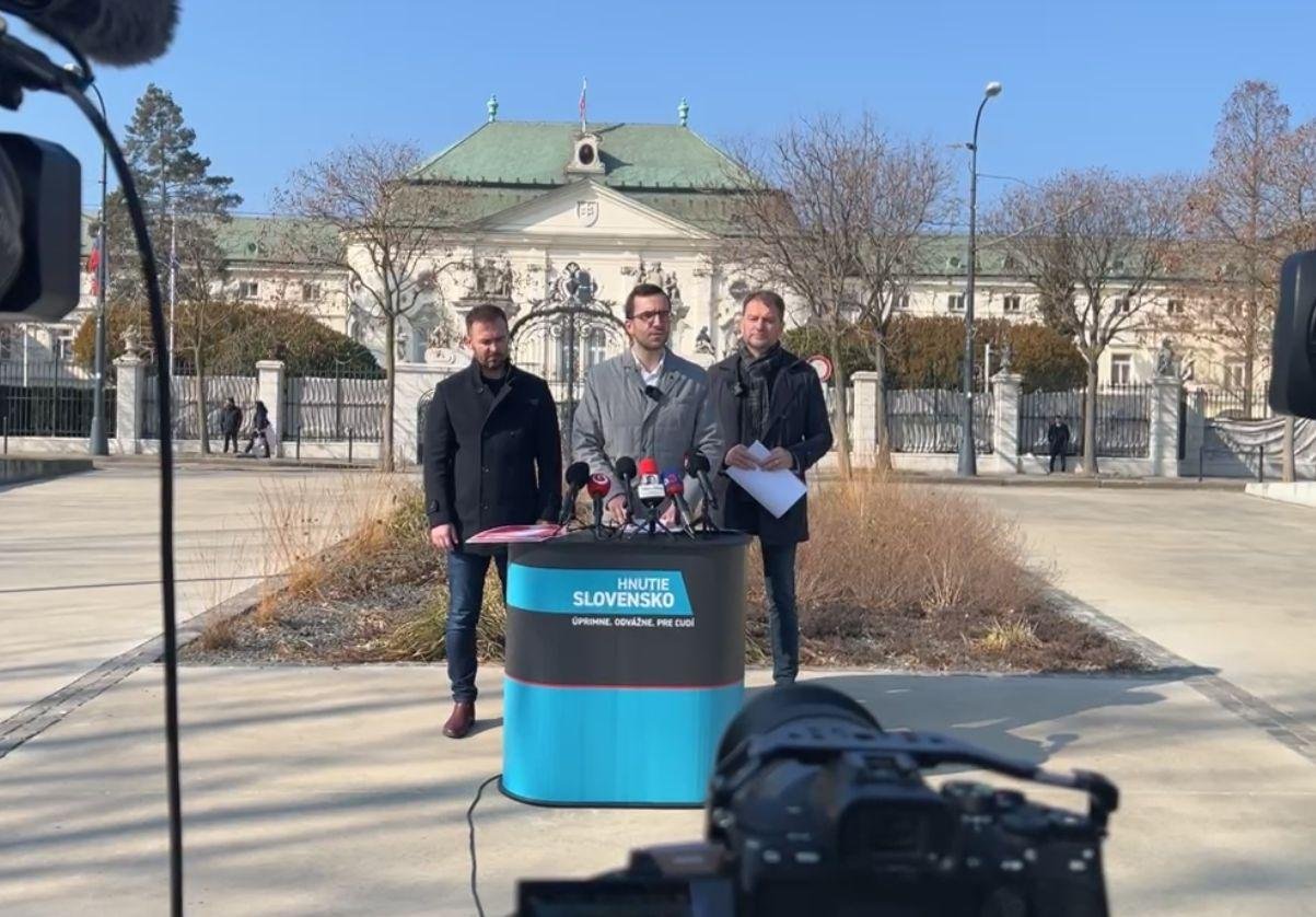 Hnutie Slovensko: Ficova vláda rozdáva v čase konsolidácie svojim nominantom odmeny, najviac dostal Gedra