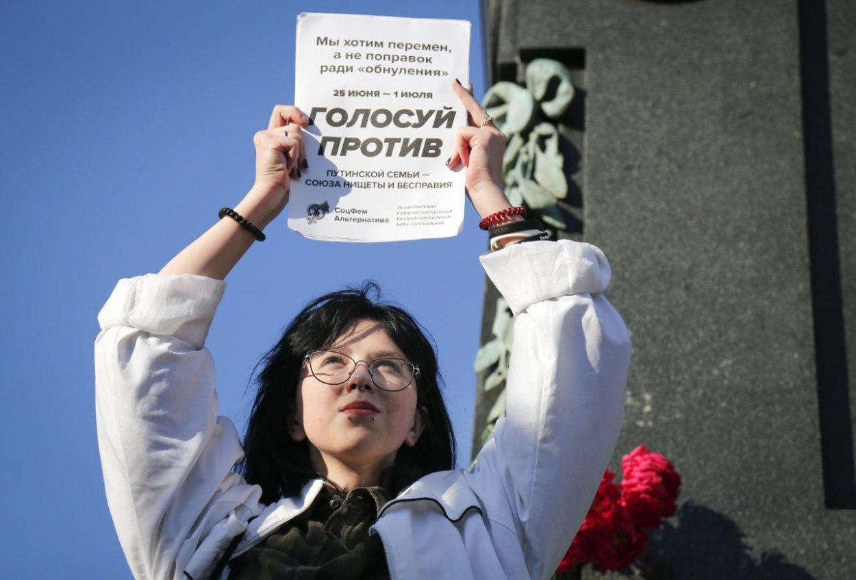 V Moskve sa konal protest proti Putinovi, aby bol pri moci do roku 2036