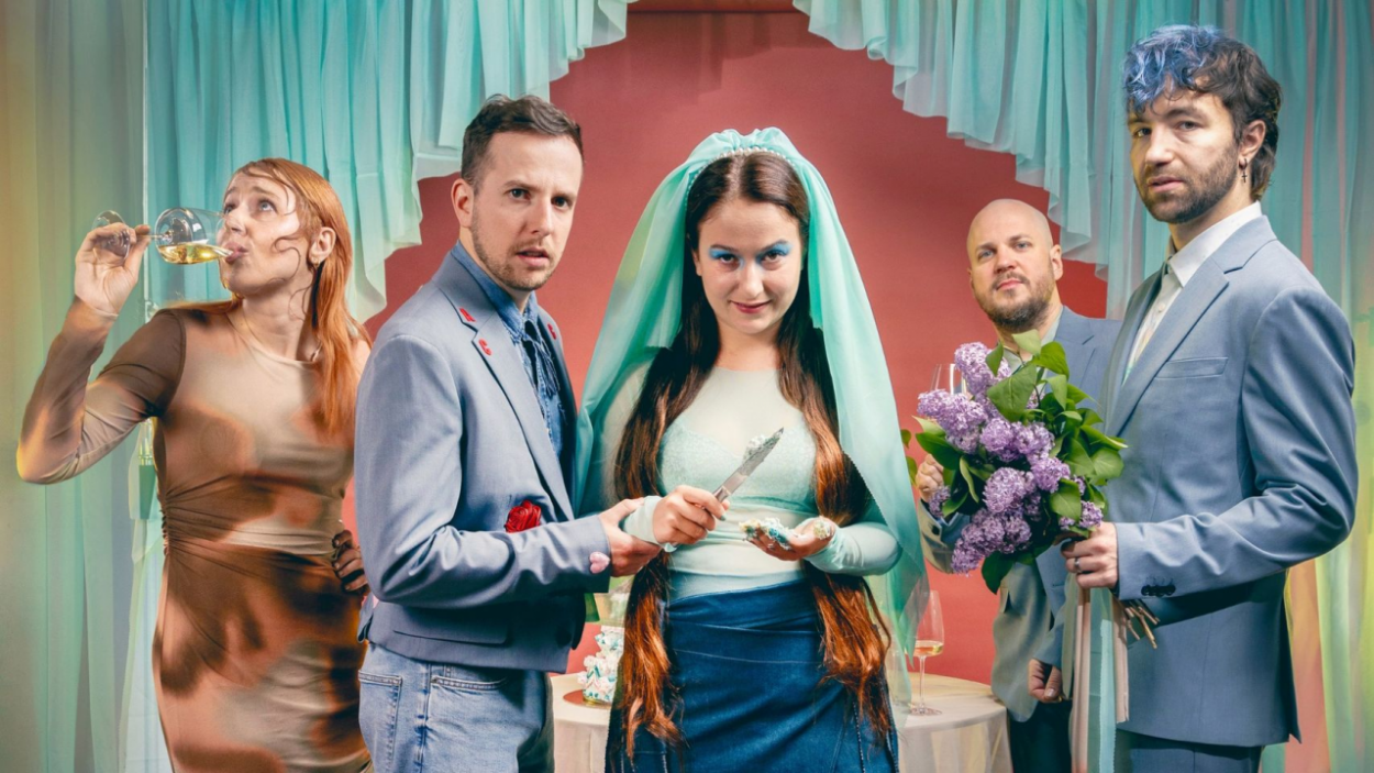 Kam kráčaš, divadlo naše? 