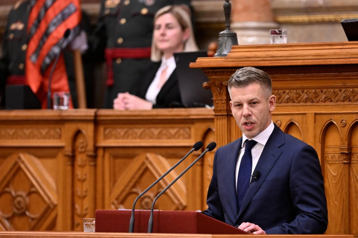 Novým maďarským premiérom sa stal Péter Magyar