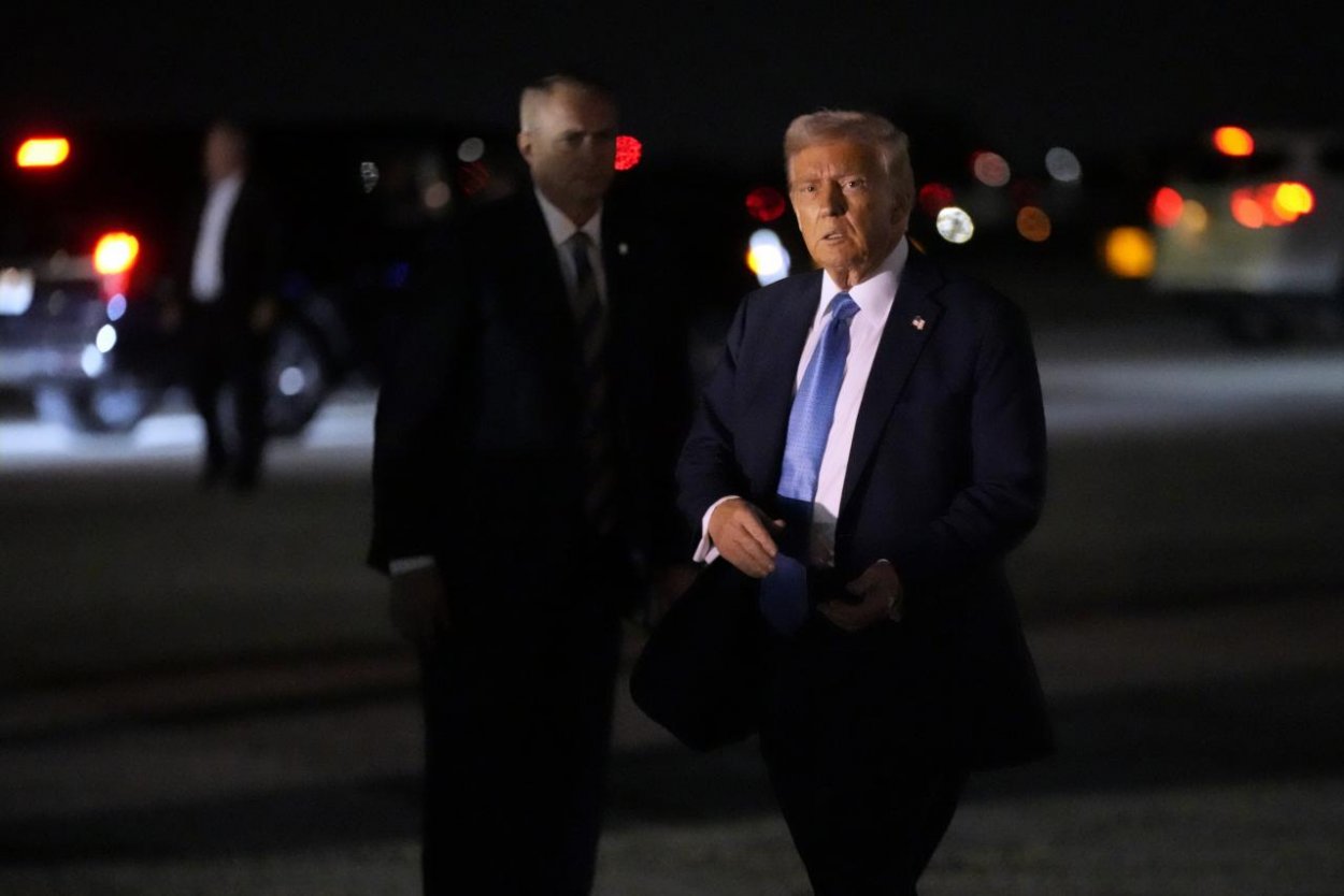 Trump zaviedol clá na dovoz z Kanady, Mexika a Číny s platnosťou od utorka