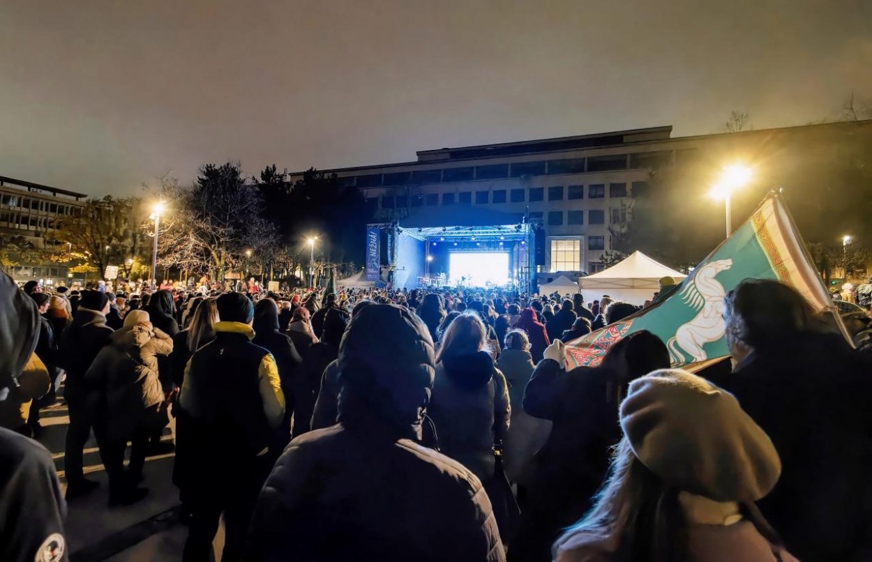 Kriedová revolúcia na Koncerte pre slobodu a skvelý program