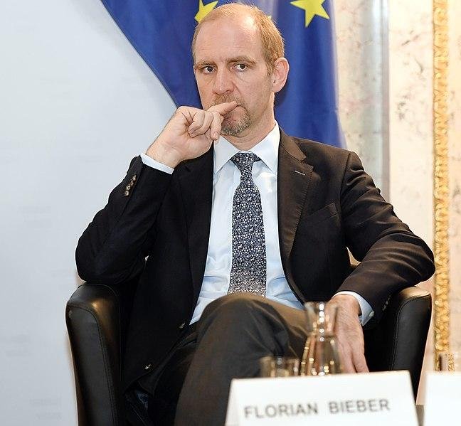 Florian Bieber: Srbské snahy o ovládnutie regiónu vzbudzujú obavy z nacionalistickej hegemónie