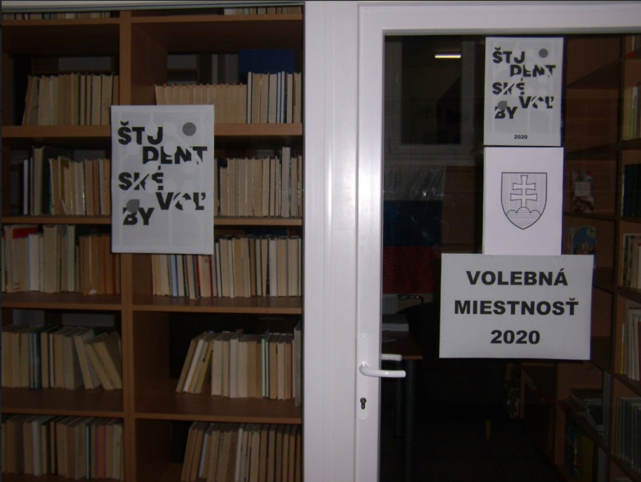 Študentské voľby vyhrala koalícia PS/Spolu. Kotlebovci skončili tretí, Smer prepadol