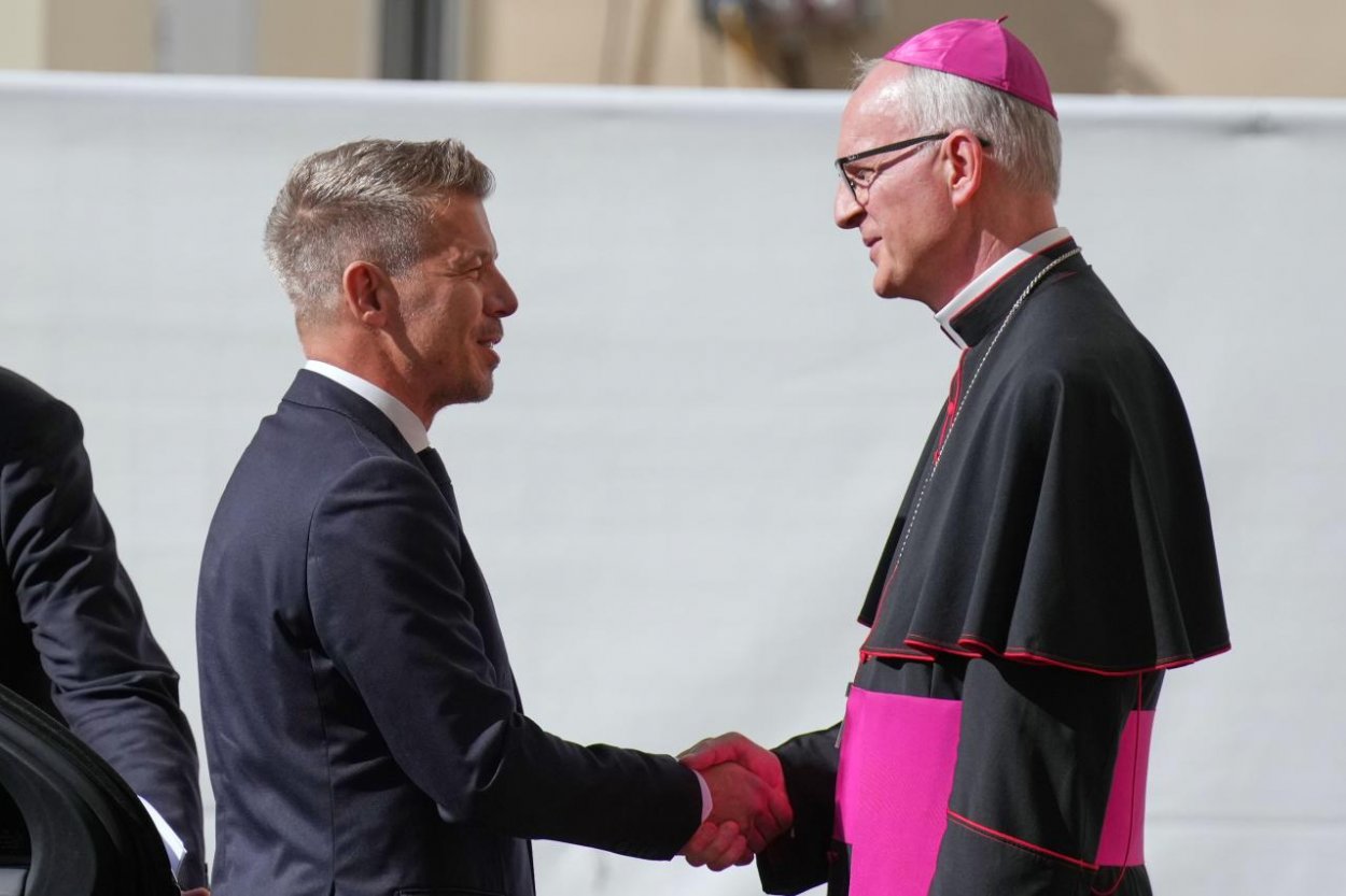 Pápež prijal premiéra Magyara, ten ho pozval na návštevu Maďarska
