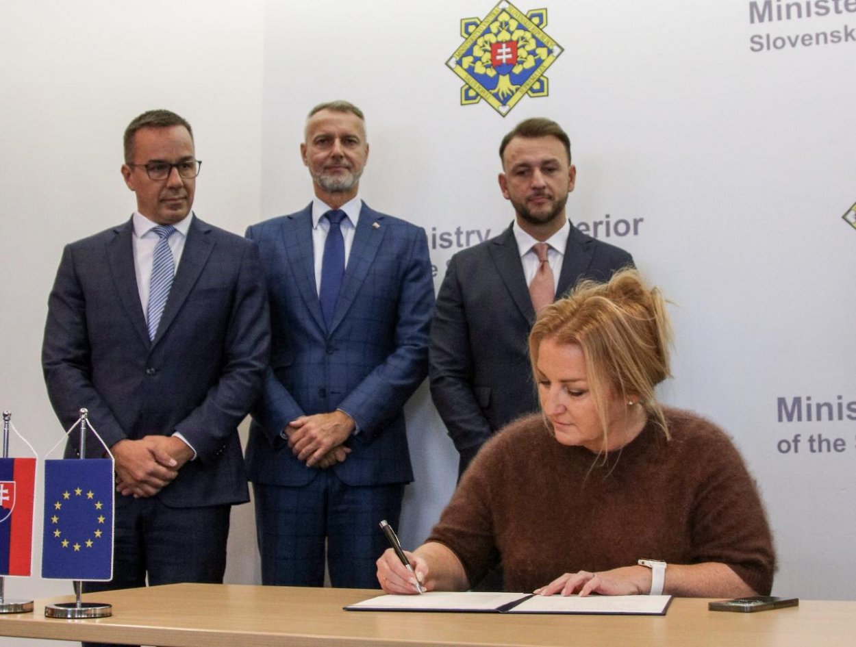 STVR dočasne pozastavila vysielanie relácie Reportéri