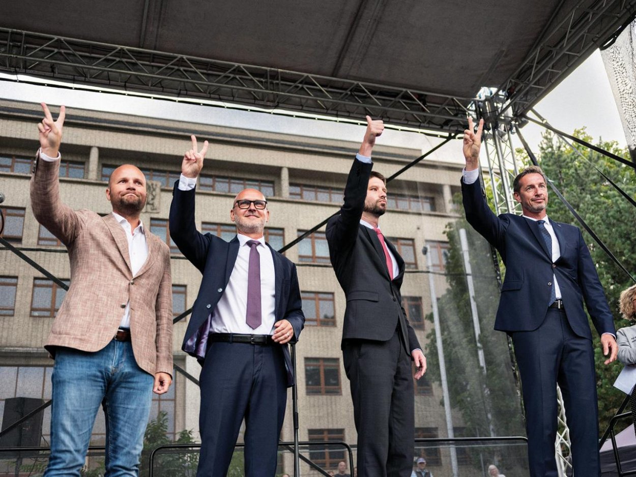 Hríb, Gálisová, Mojžiš: Slovensku hrozí rozpad - kto tomu rozumie?