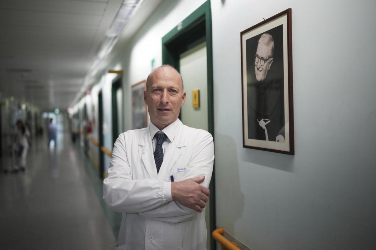 Pápež sa zotavuje zázračne rýchlo, infomuje jeho lekár