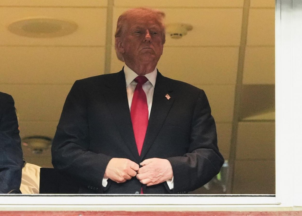 Trump omilostil desiatky obvinených z pokusu zvrátiť výsledok volieb v 2020