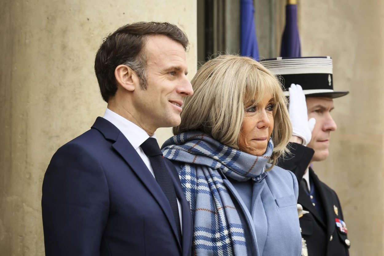 Macron bude v pondelok v Paríži hostiť európsky samit o Ukrajine a bezpečnosti