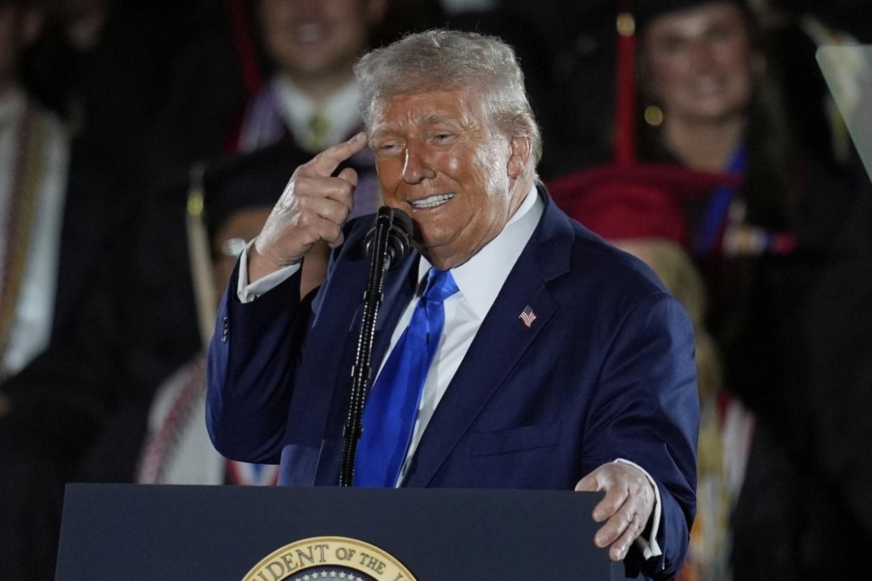 Trump chce zrušiť financovanie verejnoprávnych médií NPR a PBS