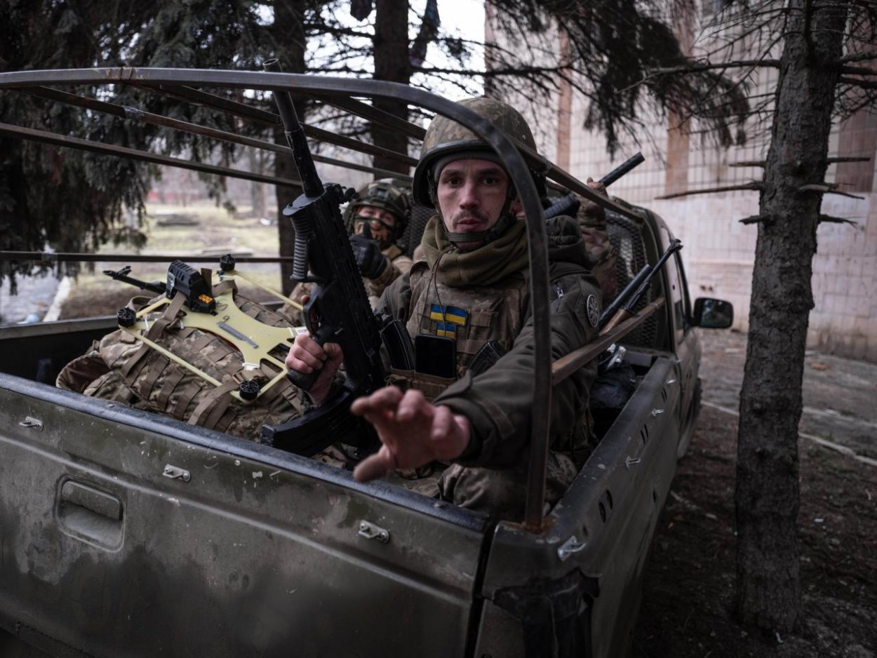 Zelenskyj: Jarná ofenzíva Rusov zlyhala, okupanti to skúšajú infiltráciou