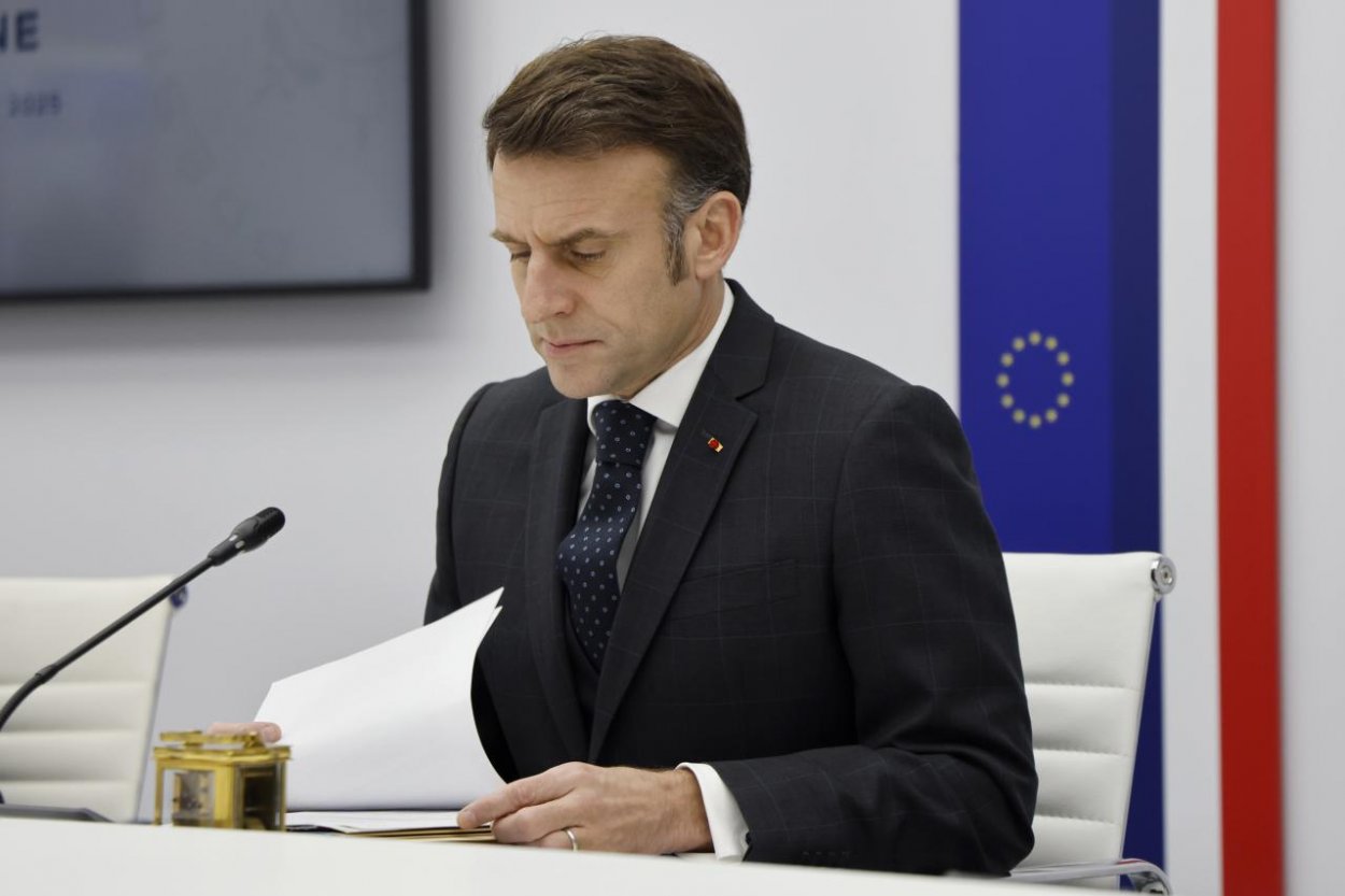 Macron hovoril so Zelenským i Trumpom, vyzval na upokojenie situácie