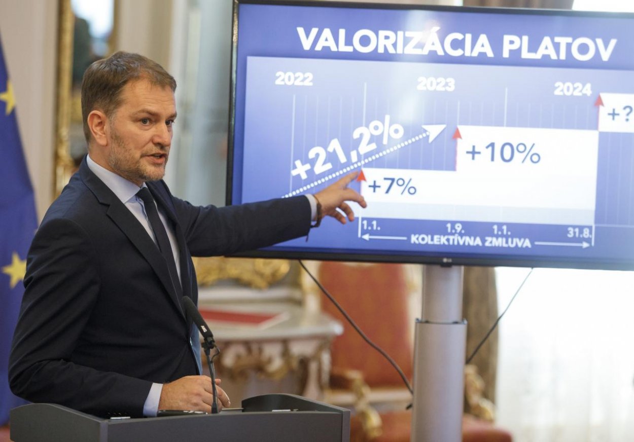 Matovič hovorí o ponuke odmeny 500 eur pre zdravotníkov, Raši to kritizuje