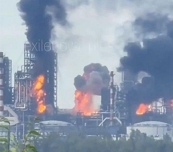 Ukrajina ONLINE: Ukrajinské drony zasiahli najväčšiu ruskú rafinériu v Omsku na západe Sibíri