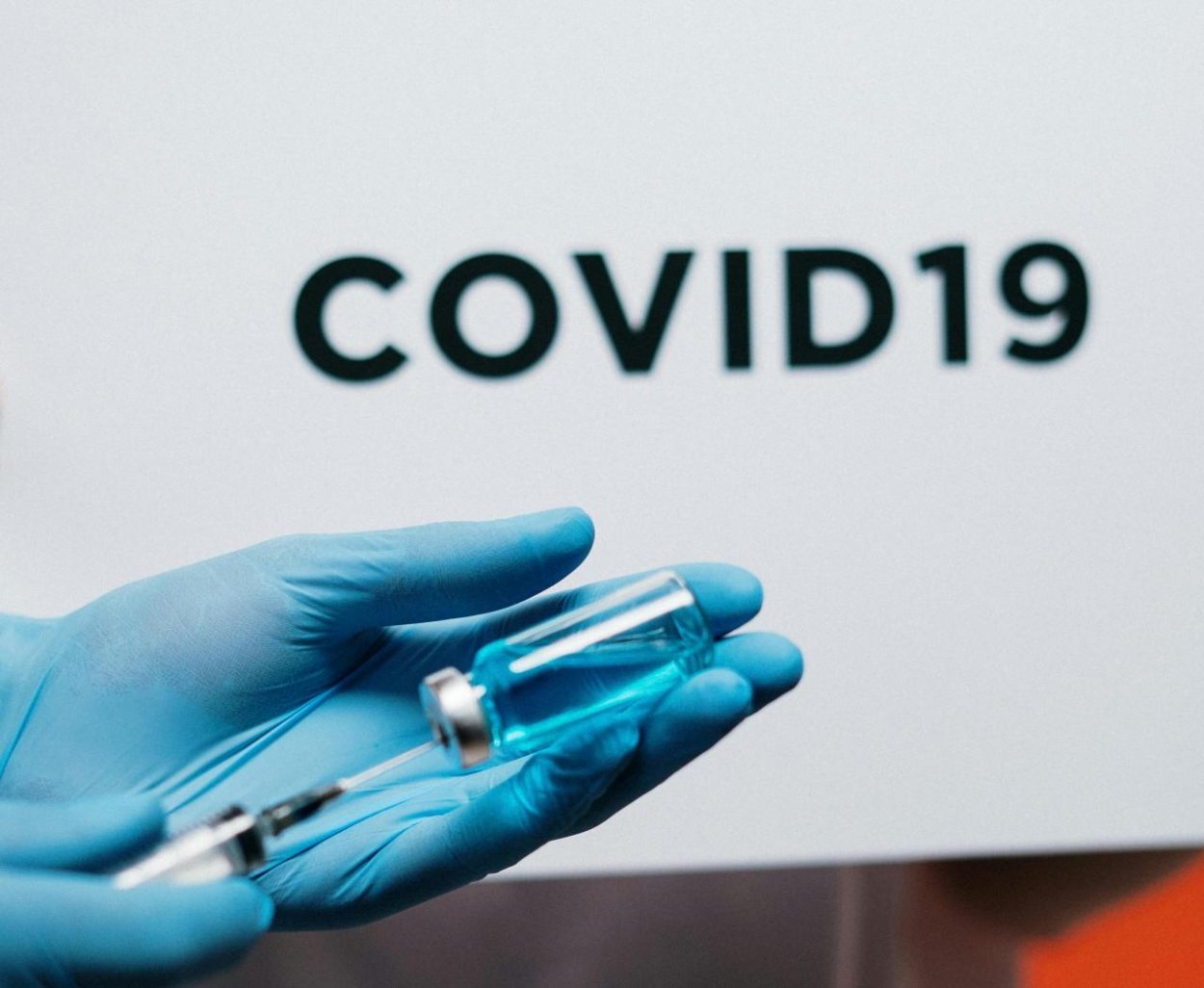 SAV: Analyzované mRNA vakcíny obsahujú len schválené zložky – čo to znamená podľa Juraja Petroviča?