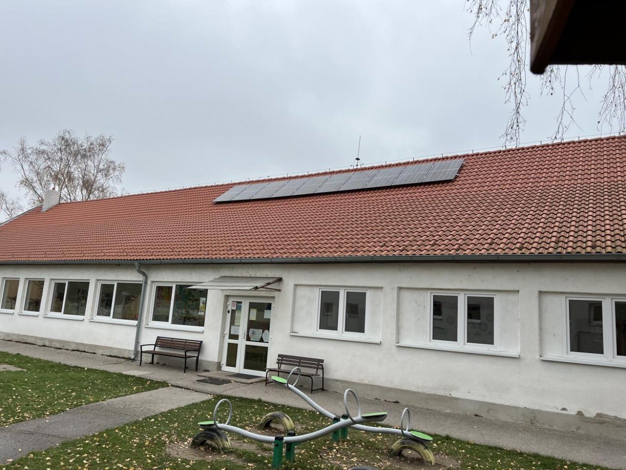 Fotovoltika na budovách, kde by ste ju nečakali