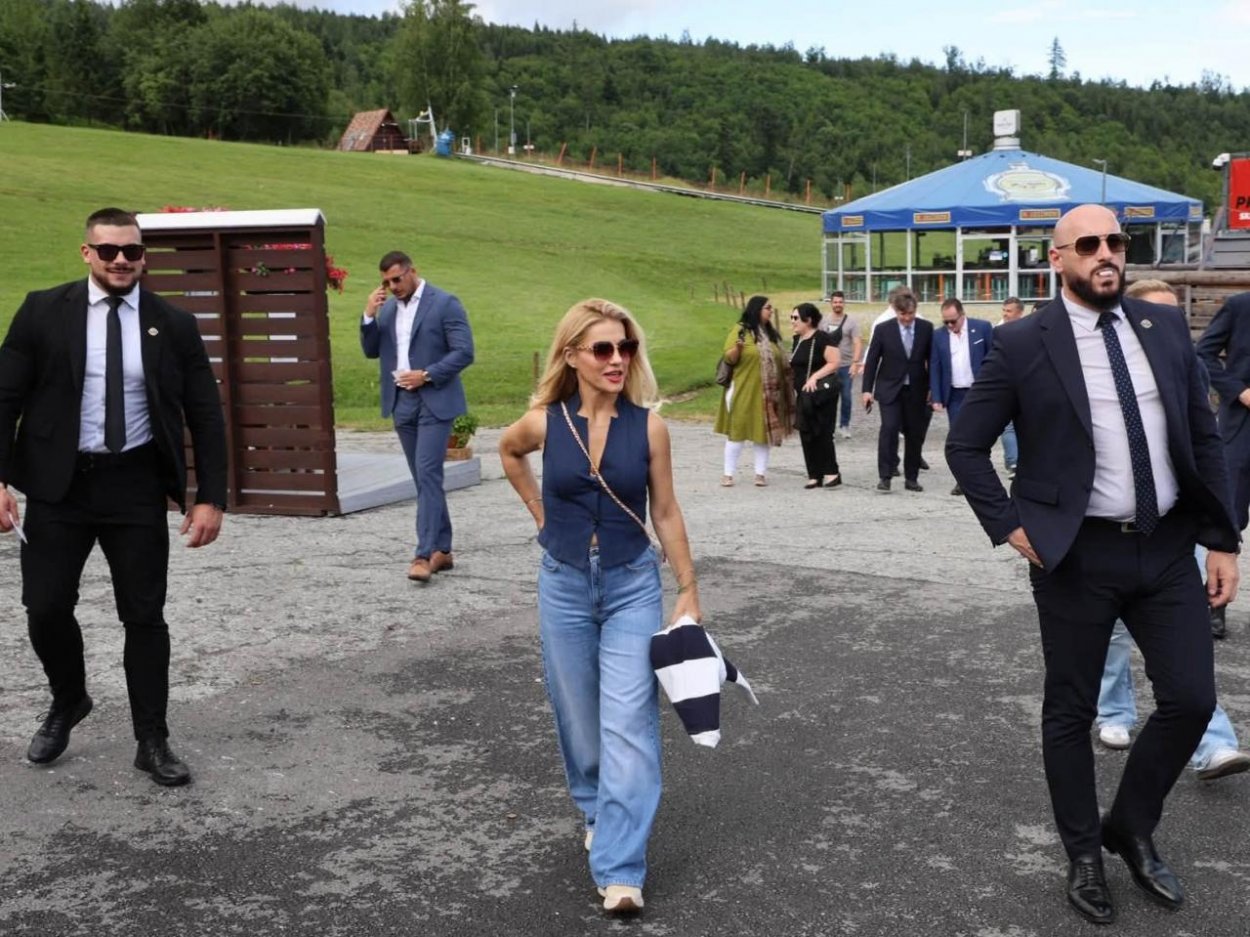 Vo Východnej ministerka kultúry ani nevyšla medzi ľudí