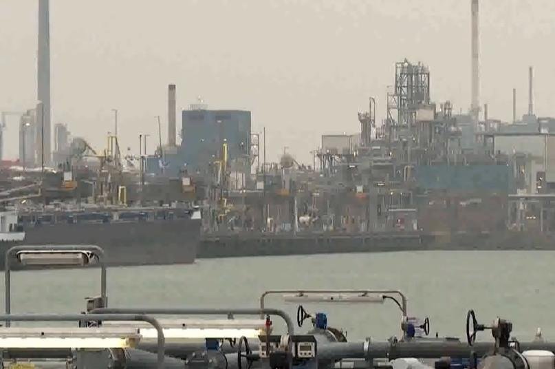 Ukrajina ONLINE: Ukrajinský dronový útok znovu spôsobil škody v ruskom pristave Usť-Luga