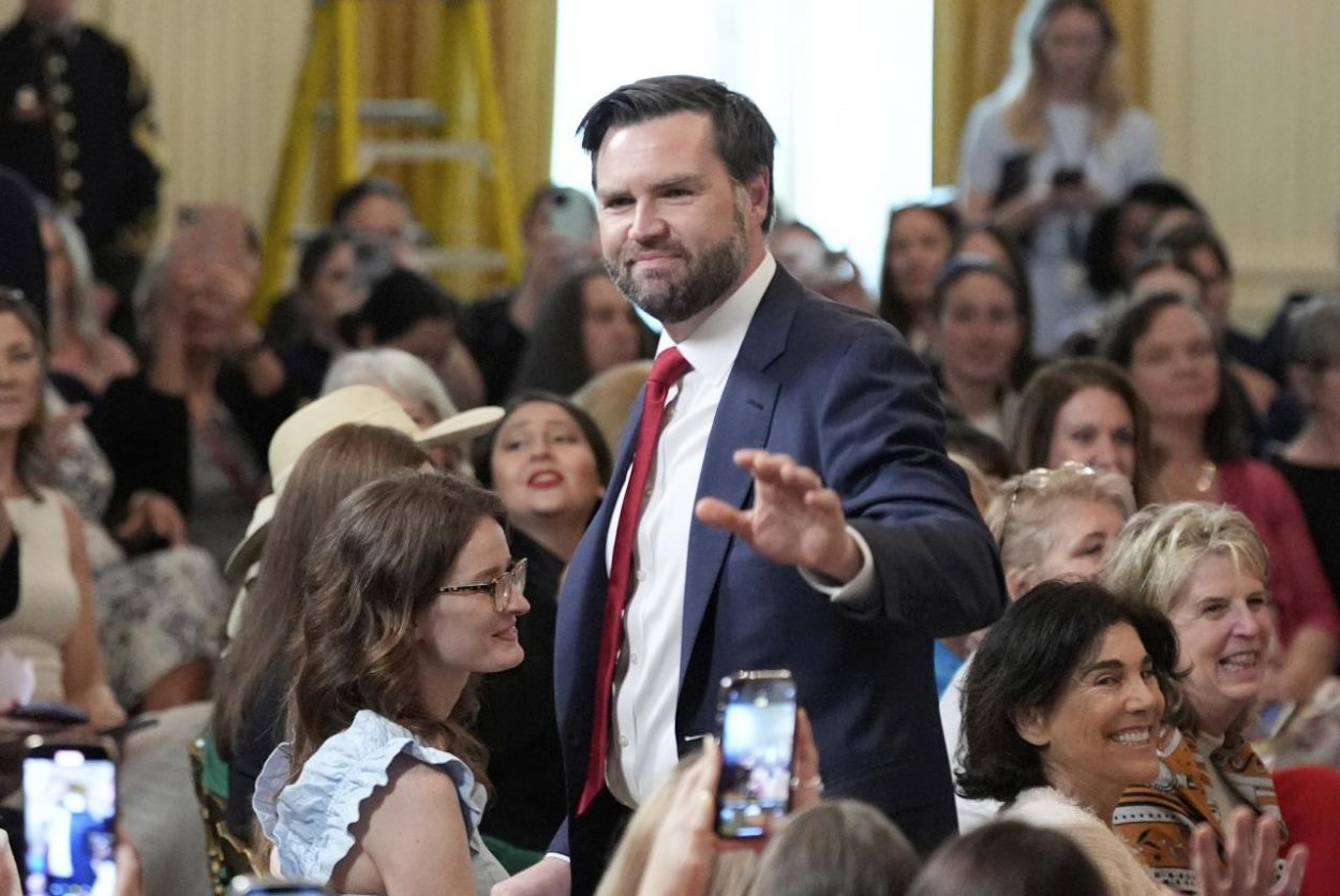 Vance: Rusko si za ukončenie vojny na Ukrajine pýta aj územia, ktoré nedobylo