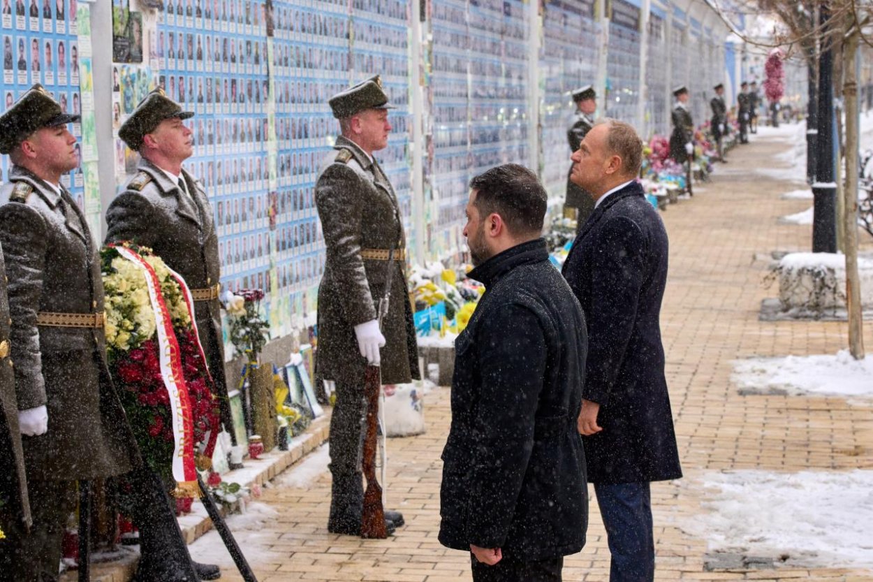 Tusk so Zelenským rokuje v Kyjeve o podpore Ukrajiny a povojnovej obnove