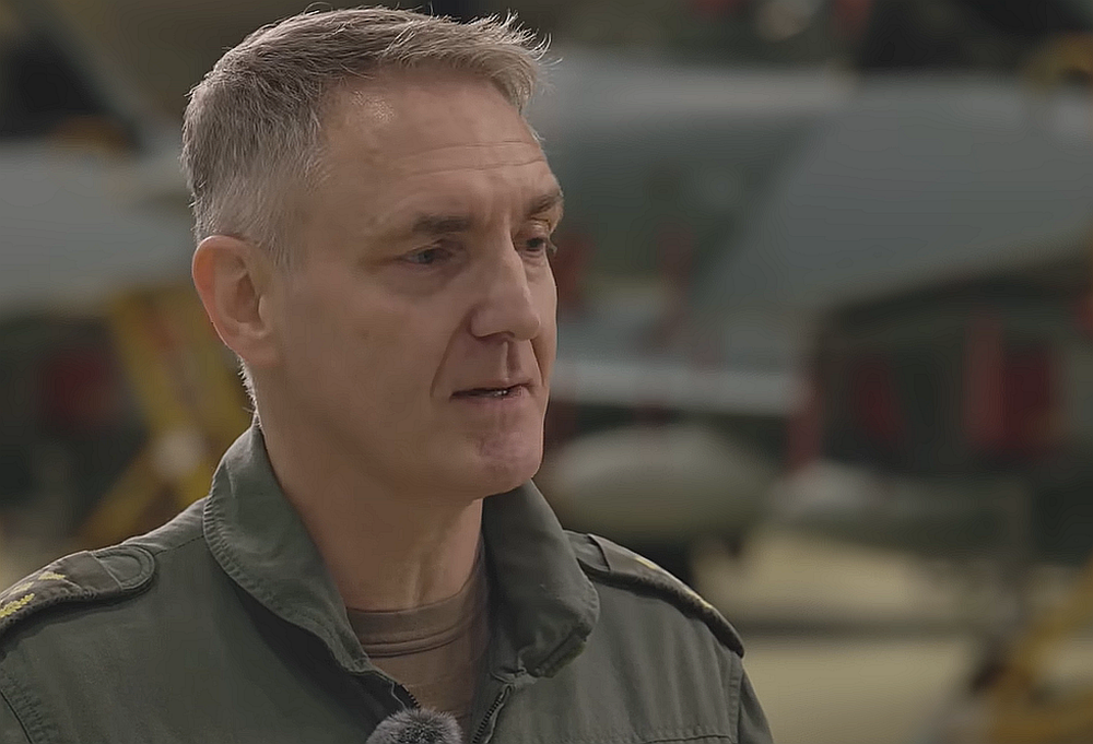 32 proti jednému. NATO je NATO. Zaútočte a zničíme vás, varoval nemecký generál Moskvu