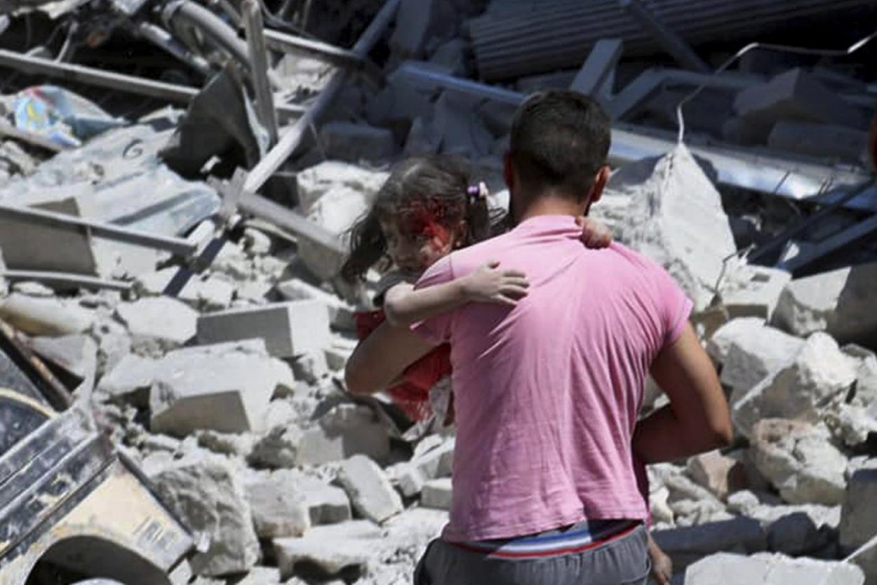 Na leteckej základni Šajrát v Sýrii zomrelo pri výbuchu najmenej 30 ľudí