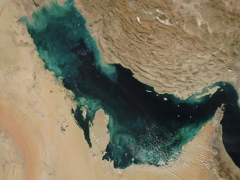 Udalosť dňa: Irán hrozí zamínovaním Perzského zálivu v prípade invázie