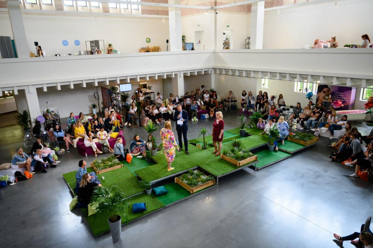 Nadšenie zo skúsenosti prenášajú v dm na zákazníka - Workshopfest plný inšpirácií