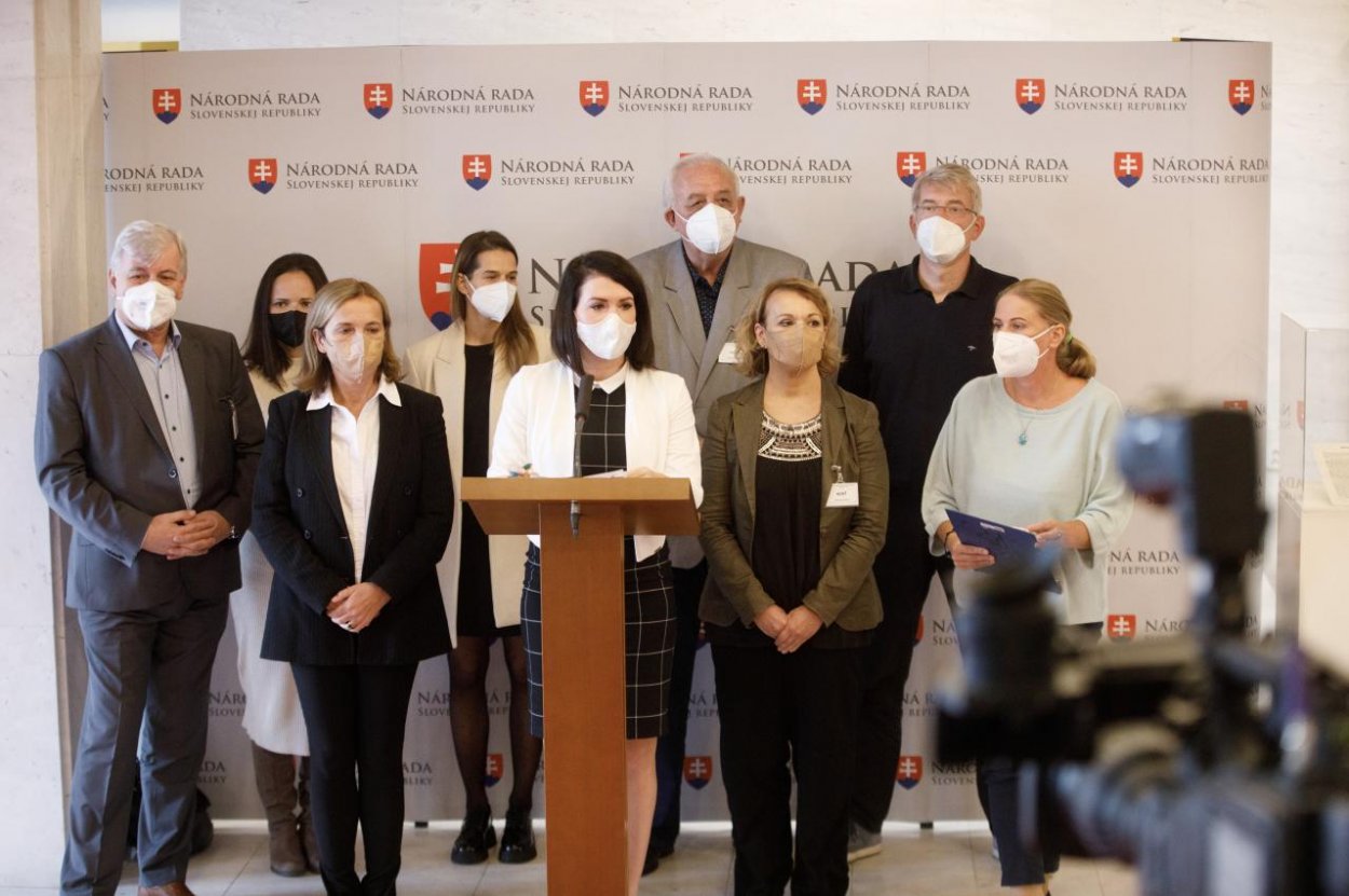 SaS je proti zavedeniu núdzového stavu a zákazu vychádzania 