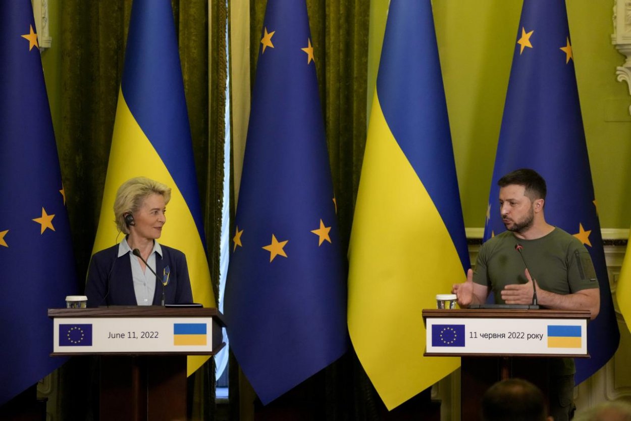 Summit EÚ dnes zrejme udelí štatút kandidátskej krajiny Ukrajine a Moldavsku