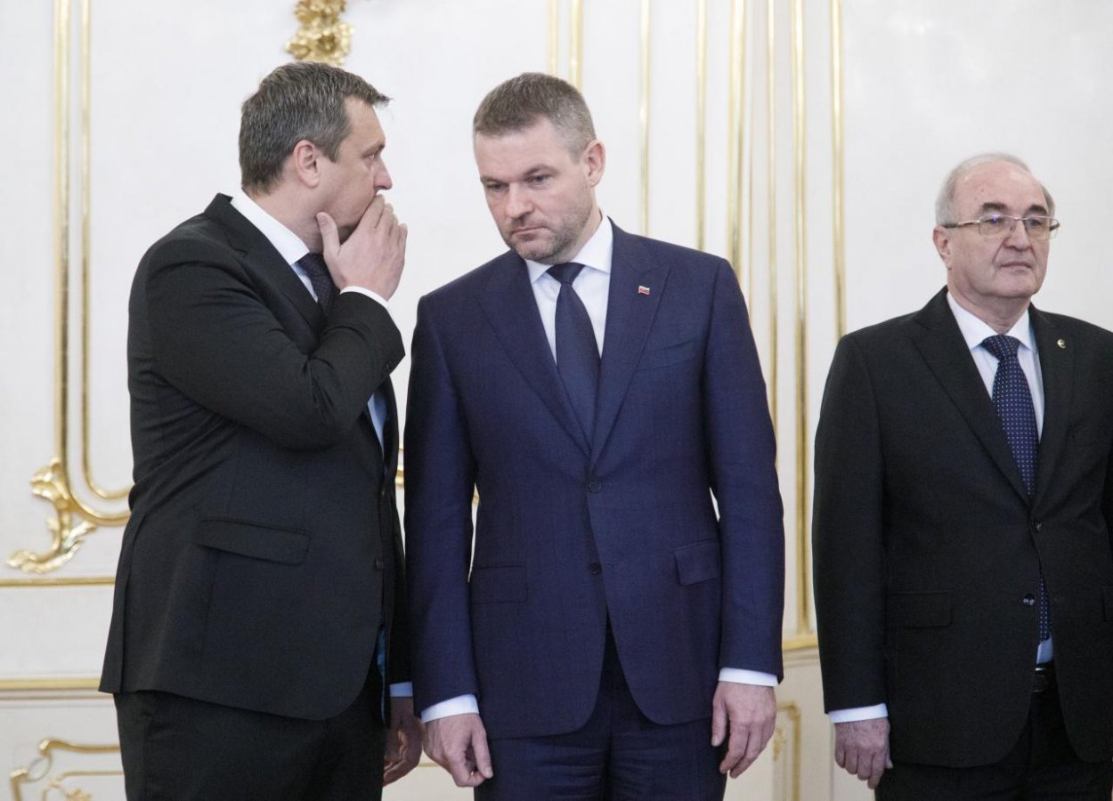 SNS na adresu Pellegriniho: Premiérom je vďaka zhode náhod, dôležité je, čo povie Fico