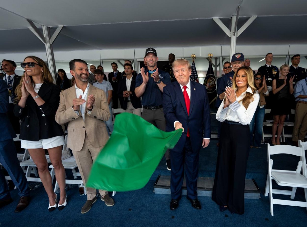 Trump spôsobil diplomatický škandál aj na prestížnych pretekoch seriálu IndyCar
