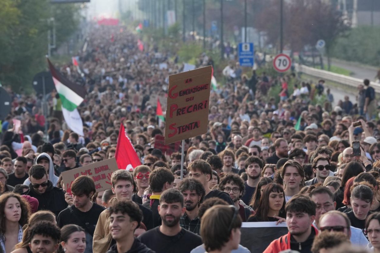 V Taliansku sa konajú rozsiahle demonštrácie proti inflácii a nízkym platom