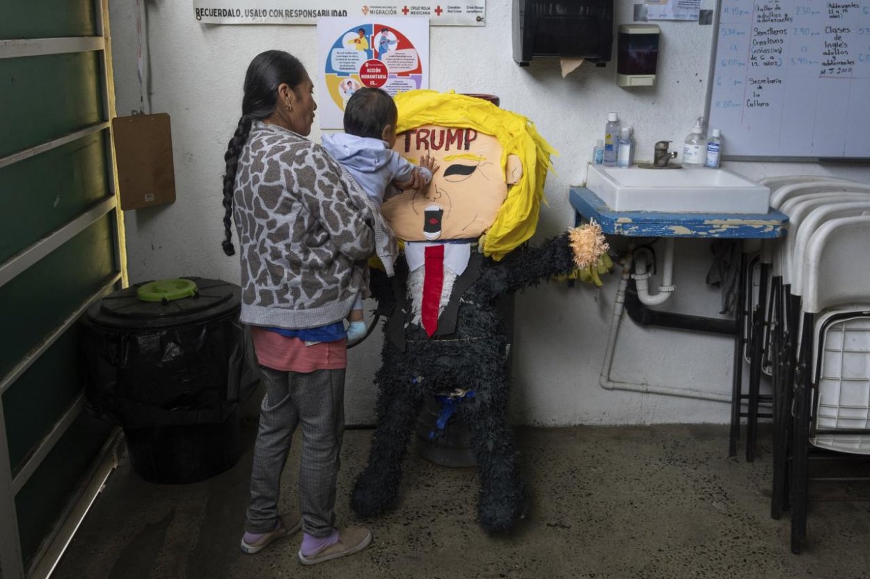 USA: Úrady zaistili a deportovali stovky nelegálnych migrantov