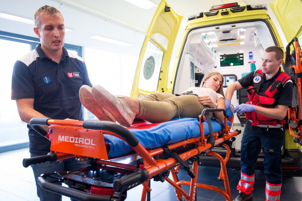 Novým prevádzkovateľom sanitiek bude od decembra Záchranná zdravotná služba