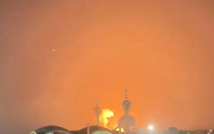 Udalosť dňa: USA zasiahli muničný sklad v iránskom Isfaháne