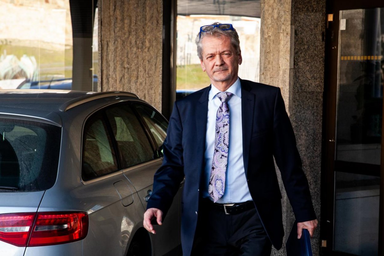 SaS: Vláda by mala odvolať z funkcie predsedu ÚGKK Juraja Cellera