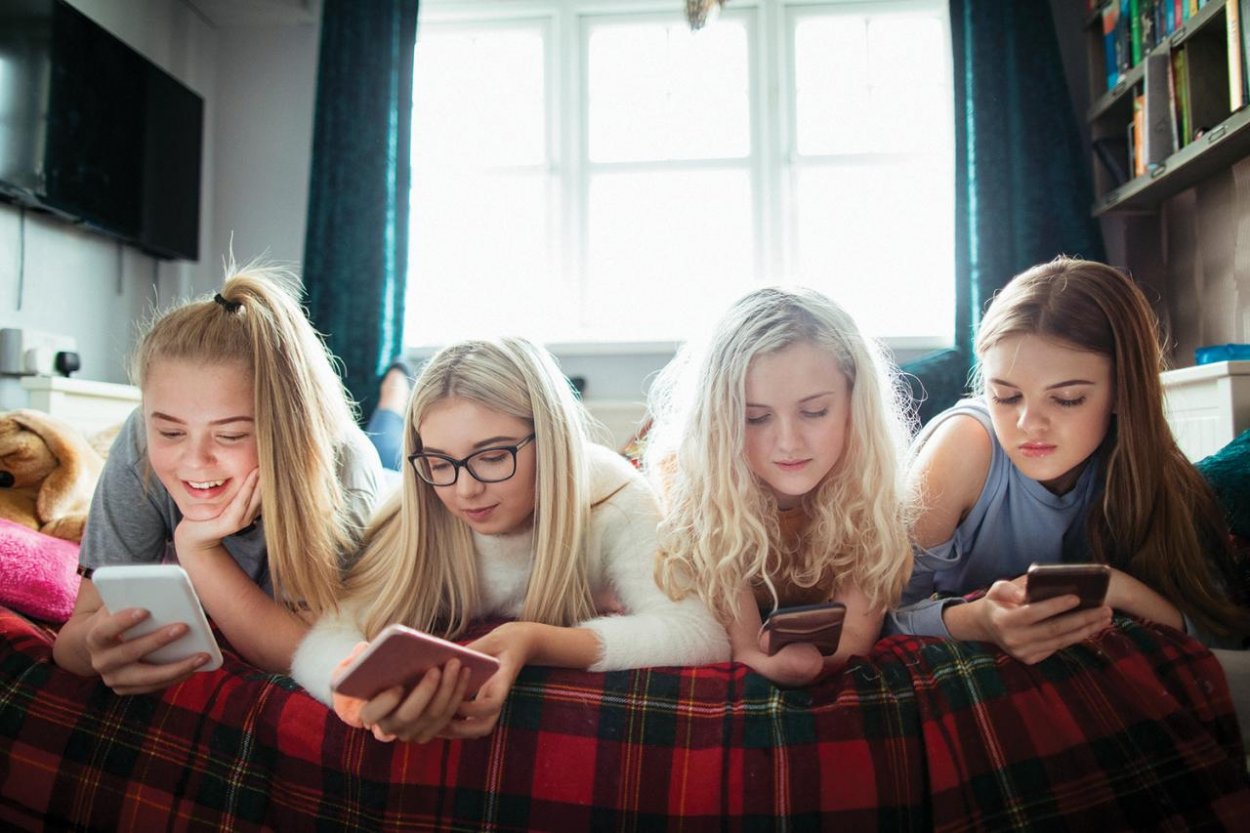 The Economist: Sociálne siete deťom zakazuje viac a viac krajín