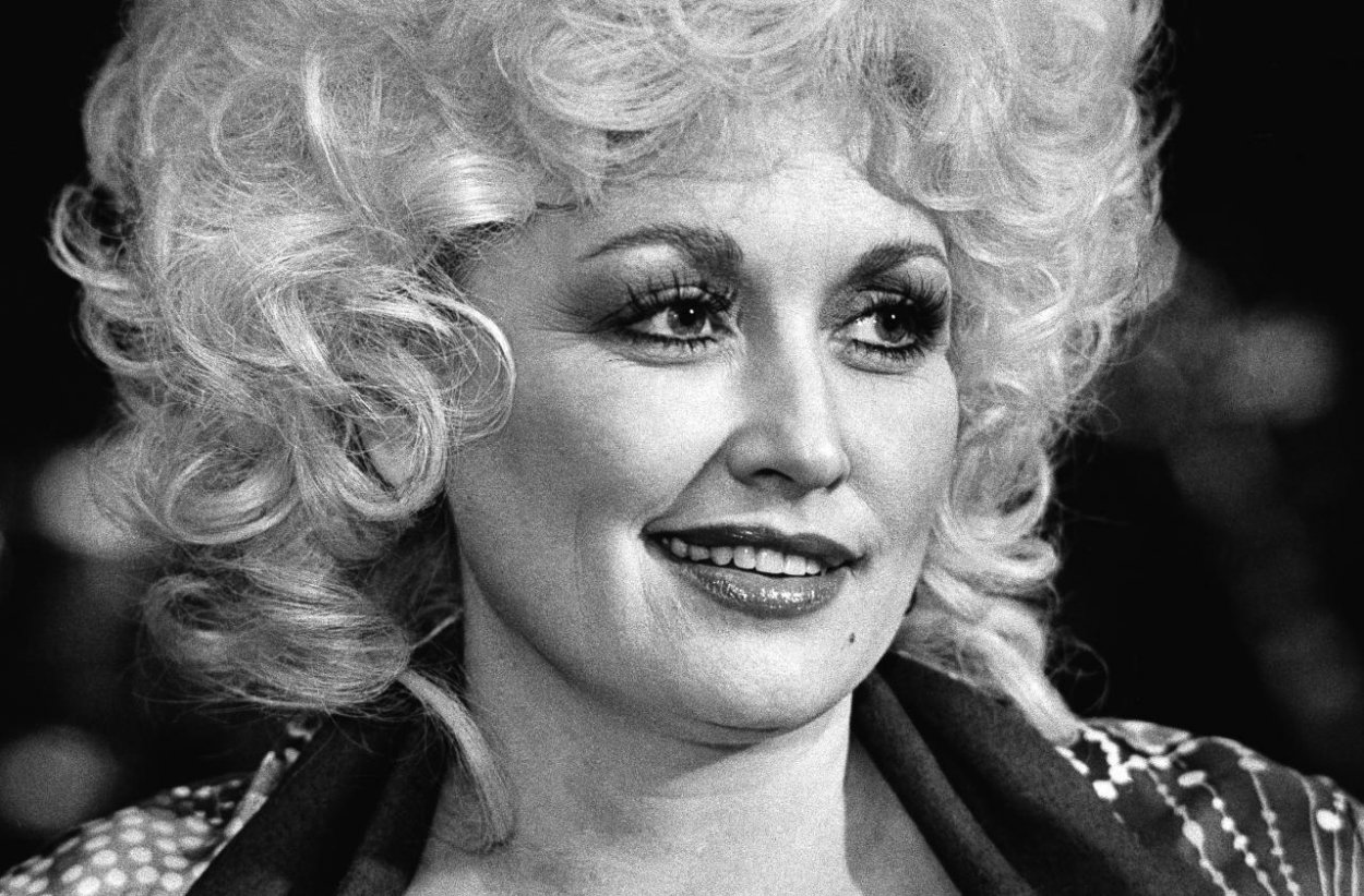 Dolly Parton pochopila silu vzdelania a vedy 
