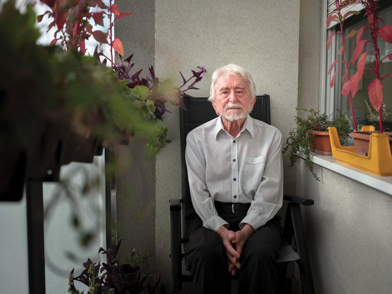 Ladislav Kováč: Po páde komunizmu sme mali paralelne s ekonomikou reparovať mravné poškodenie spoločnosti