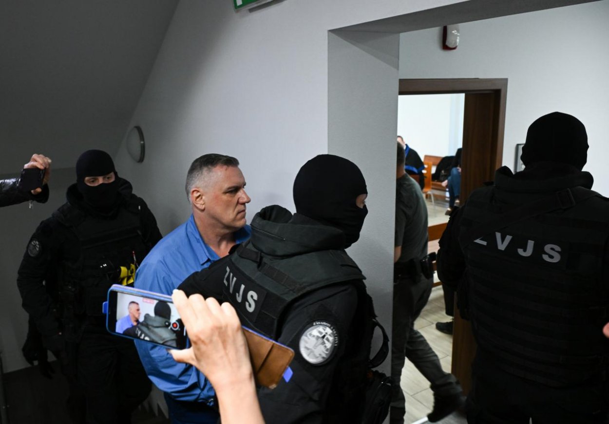 Súdy: Pokračuje verejné zasadnutie k návrhu na podmienečné prepustenie M. Černáka