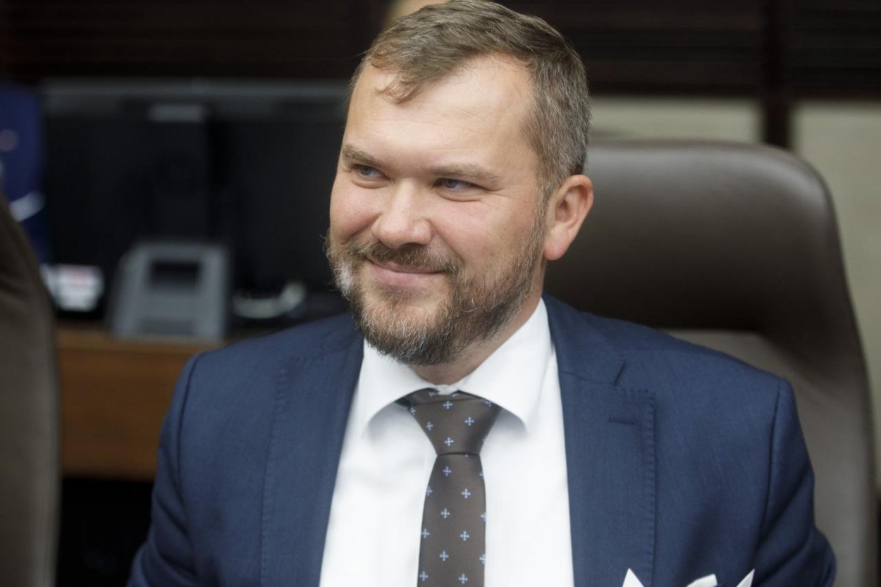 Vláda schválila posun účinnosti súdnej reformy o päť mesiacov